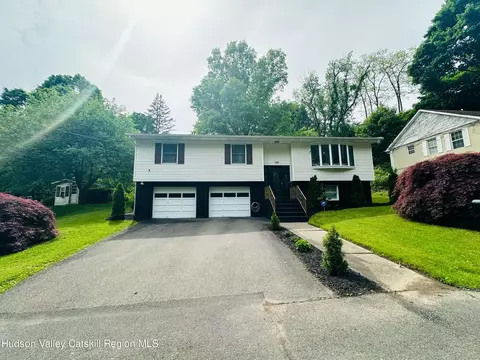 199 2nd Ave, Kingston, NY 12401