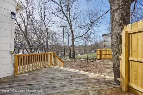 Exterior - 15 Summit Ave, Catskill, NY 12414 photo 4 of 5