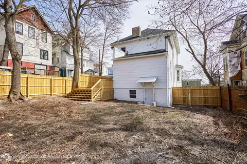 Exterior - 15 Summit Ave, Catskill, NY 12414 photo 5 of 5