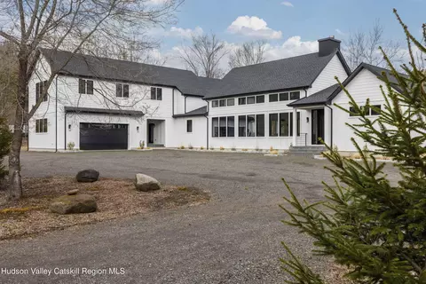 462 Mettacahonts Rd, Accord, NY 12404