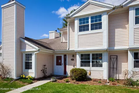 97 Penstock Ln, Lake Katrine, NY 12449