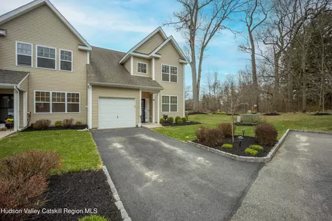 Exterior - 53 Halley Ct, Poughkeepsie, NY 12601 photo 2 of 5