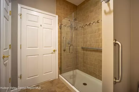 Bath - 53 Halley Ct, Poughkeepsie, NY 12601 photo 2 of 3