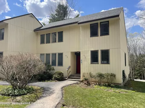 260 Pines Dr #8-2, Roxbury, NY 12474