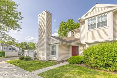29 Penstock Ln, Lake Katrine, NY 12449