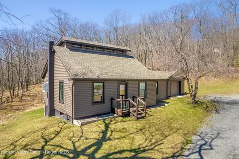 97 Vista Maria, Cragsmoor, NY 12420