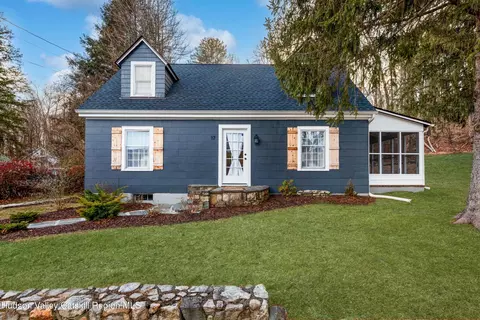17 Westwood Ave, Ellenville, NY 12428