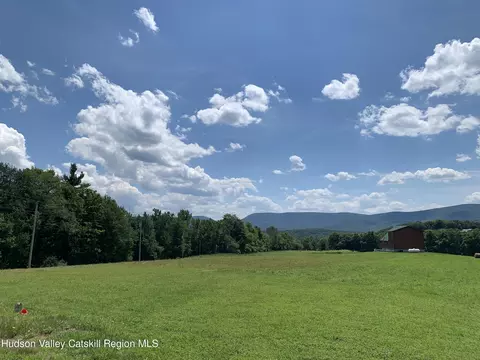 305 Van Etten Rd, Lexington, NY 12452