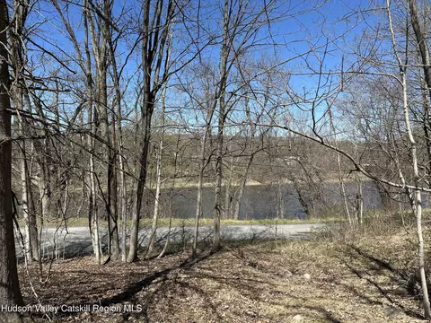 View/Area - 43 Hoffman Rd, Wallkill, NY 12589 photo 4 of 8