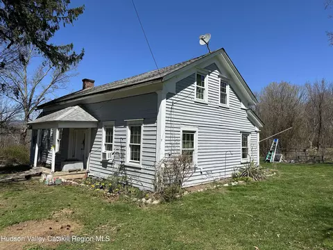 Exterior - 43 Hoffman Rd, Wallkill, NY 12589 photo 8 of 8