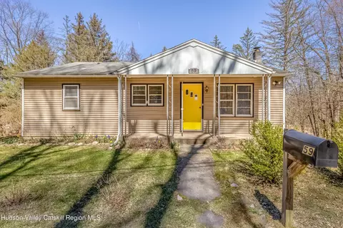 59 Old Minnewaska Trl, Kerhonkson, NY 12446