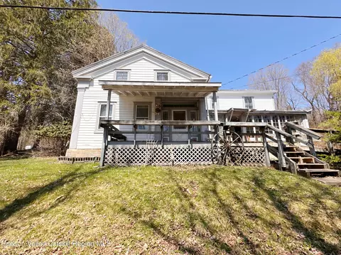 103 High St, Andes, NY 13731