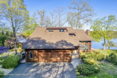206 Riverside Dr, Malden, NY 12453