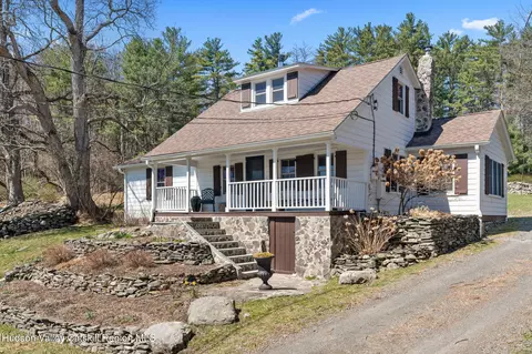 228 Woodland Rd, Stone Ridge, NY 12484