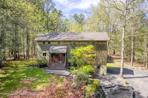 47 Blueberry Hill Rd, Accord, NY 12404