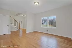 Entry Way - 16 Silo Ridge Dr, Wallkill, NY 12589 photo 4 of 12