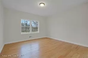 Entry Way - 16 Silo Ridge Dr, Wallkill, NY 12589 photo 5 of 12
