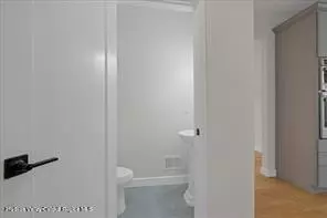 Entry Way - 16 Silo Ridge Dr, Wallkill, NY 12589 photo 10 of 12