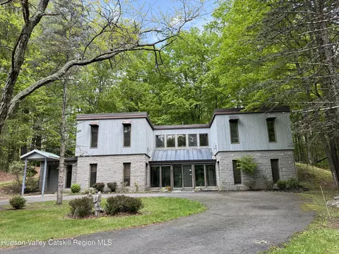 46 Playhouse Lane Ext, Woodstock, NY 12498