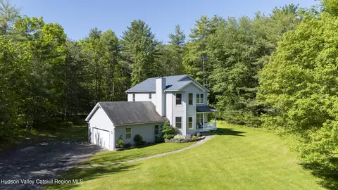 1531 Glasco Tpke, Saugerties, NY 12477