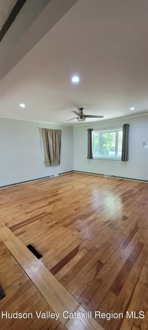 Living - 995 River Road Rd, Selkirk, NY 12158 photo 4 of 4