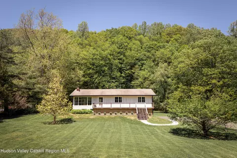 516 Watson Hollow Rd, West Shokan, NY 12494