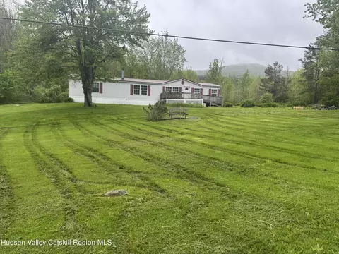 744 S South Mountain Rd, Gilboa, NY 12076