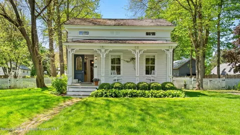 63 Albany Ave, Kinderhook, NY 12106