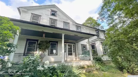 3766 Us Route 9, Hudson, NY 12534