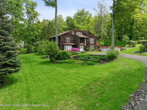 42 Longyear Rd, Olive, NY 12461