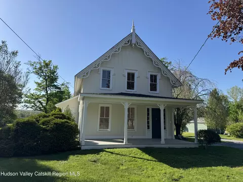 Exterior - 237 Main St, Copake, NY 12516 photo 3 of 4