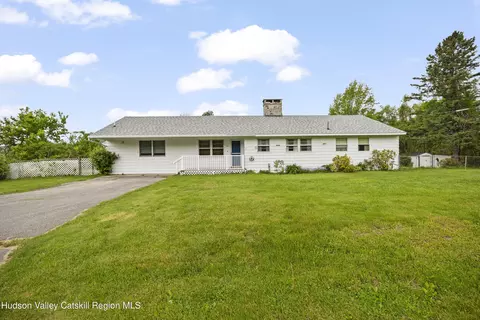 118 Yonderview Rd, Hillsdale, NY 12529