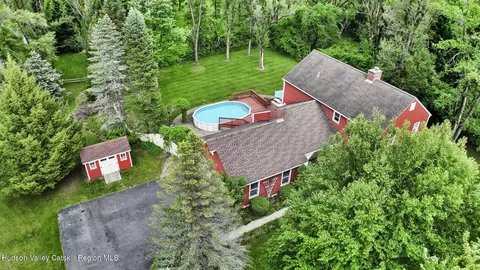 74 Vincent Ln, Stone Ridge, NY 12484