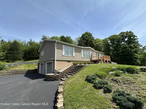 50 County Rte 26, Coxsackie, NY 12192