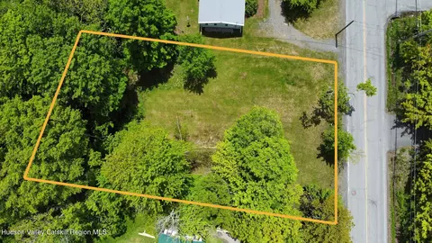 136 Route 23c, Tannersville, NY 12485