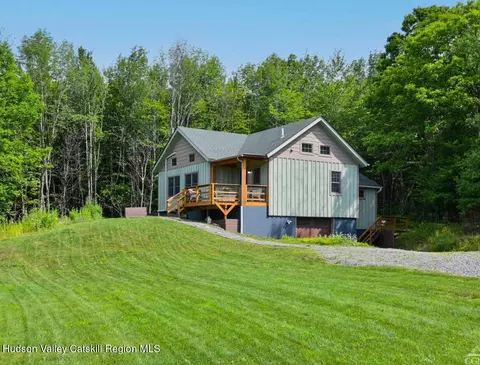 996 County Route 10, Windham, NY 12496