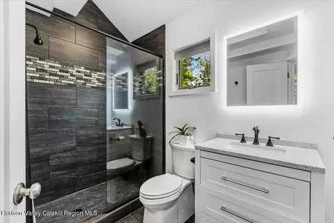 Bath - 275 Mountain Ave, Cairo, NY 12413 photo 1 of 2