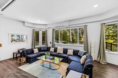 Living - 275 Mountain Ave, Cairo, NY 12413 photo 1 of 3