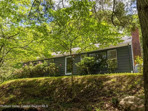 78 Ratterman Rd, Woodstock, NY 12498