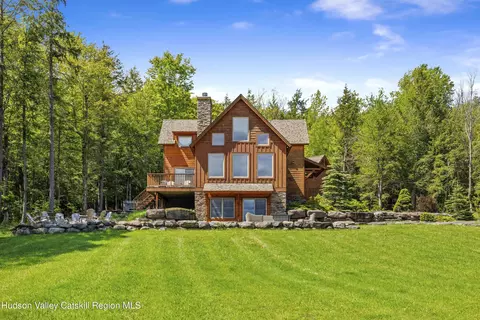 16 High West Rd, Windham, NY 12496