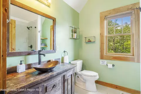 Bath - 16 High West Rd, Windham, NY 12496 photo 4 of 6