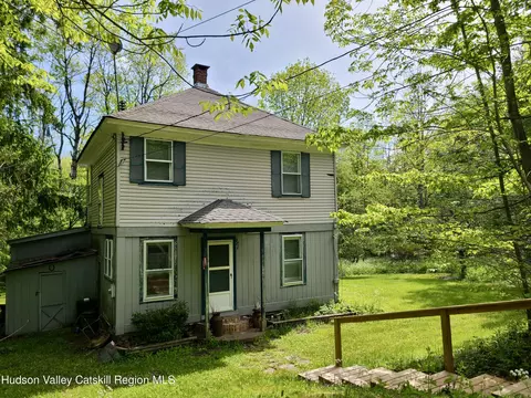 37 Ulster And Delaware Tpke, Highmount, NY 12441