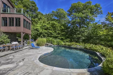 Exterior - 208 Grogkill Rd, Woodstock, NY 12498 photo 11 of 15