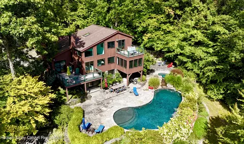 Exterior - 208 Grogkill Rd, Woodstock, NY 12498 photo 2 of 15