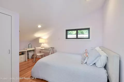 Bedroom - 208 Grogkill Rd, Woodstock, NY 12498 photo 5 of 7