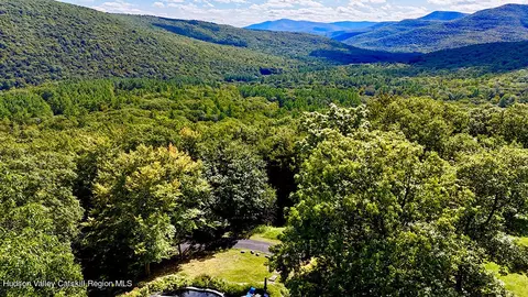 View/Area - 208 Grogkill Rd, Woodstock, NY 12498 photo 1 of 2