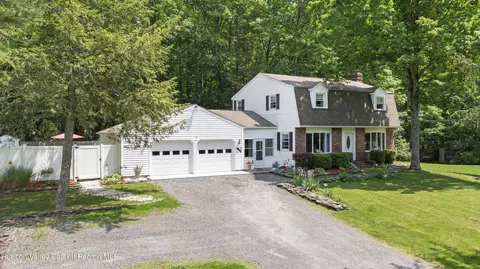 21 Lacorte Rd, Catskill, NY 12414