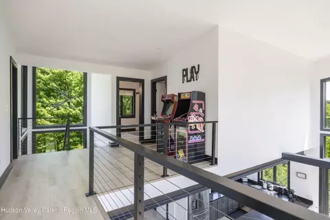 Entry Way - 4 Goff Rd, Windham, NY 12496 photo 5 of 7