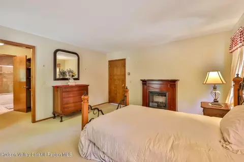 Bedroom - 4992 Ny-23, Windham, NY 12496 photo 2 of 6