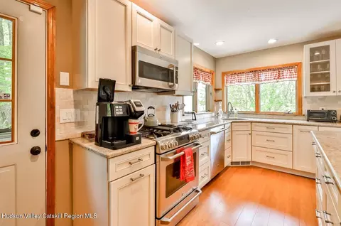 Kitchen - 4992 Ny-23, Windham, NY 12496 photo 4 of 6
